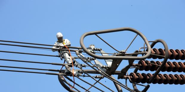 建設特高壓直流輸電線路需研究哪些關(guān)鍵技術(shù)？