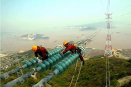 國內(nèi)最大規(guī)模跨海輸電高塔群投運