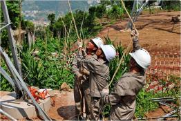 巴東供電：遷改線路讓道500千伏盤(pán)龍線