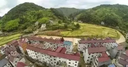 剛剛，2018中央一號(hào)文件發(fā)布，光伏扶貧助力致富