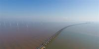 建壯觀美景 促節(jié)能環(huán)保！上海東海大橋海上風(fēng)電場(chǎng)