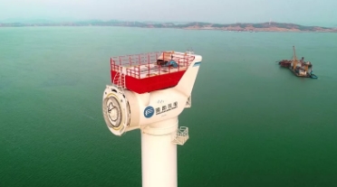 重磅！全球風輪直徑最大抗臺風型風電機組成功吊裝！