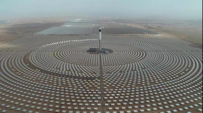 世界最大光熱電站★  摩洛哥努奧光熱電站項目★  待項目完全建成后，努奧光熱電站將為超過100萬的摩洛哥家庭提供清潔能源，還可以把富余的電能出口到歐洲。