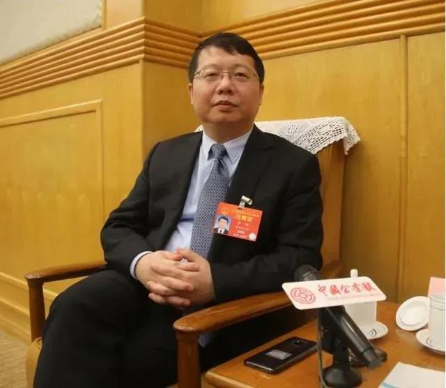 全國人大代表、貴州六盤水市市長李剛：借力大數(shù)據(jù)綜合試驗(yàn)區(qū) 建設(shè)六盤水5G示范城